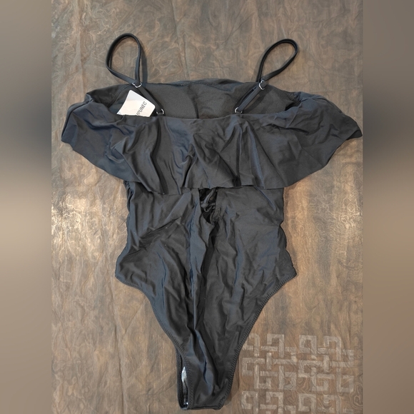 🤍❗NWT Vimpunec Black Corset Back Ruffle One Piece Bathing Suit Size Medium - Picture 3 of 6